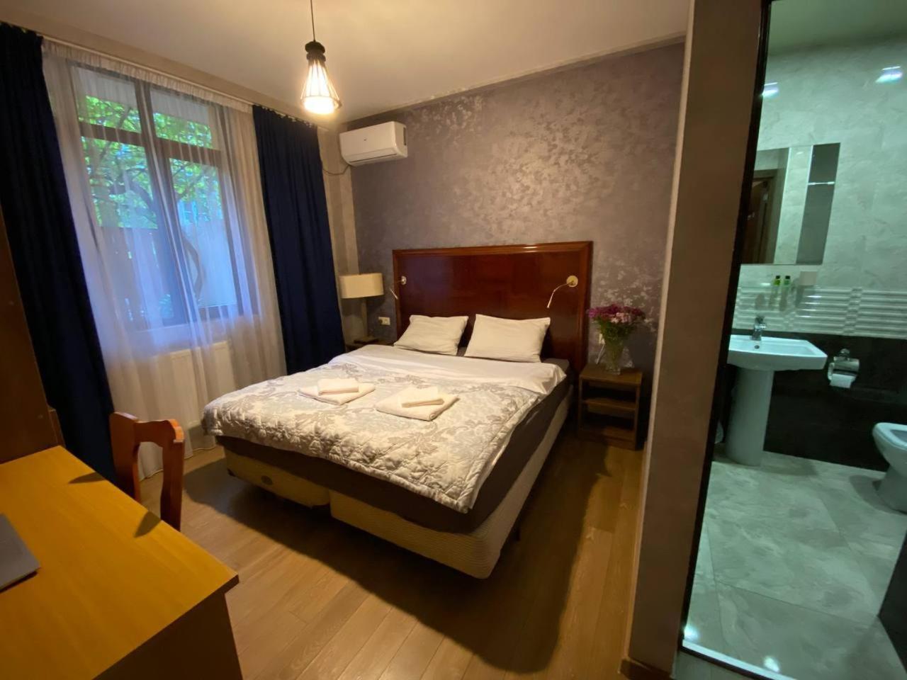 Hotel "Tbilisi Tales" In The Heart Of The Old City Екстер'єр фото