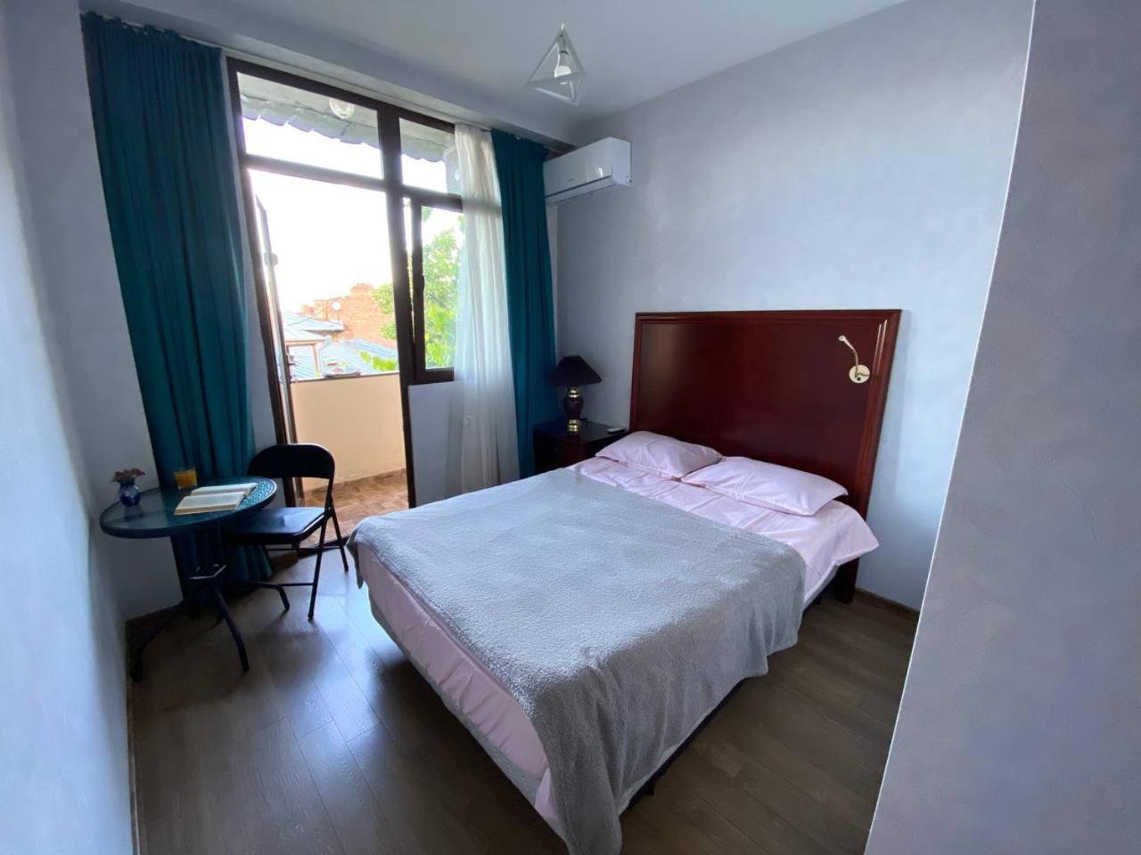 Hotel "Tbilisi Tales" In The Heart Of The Old City Екстер'єр фото