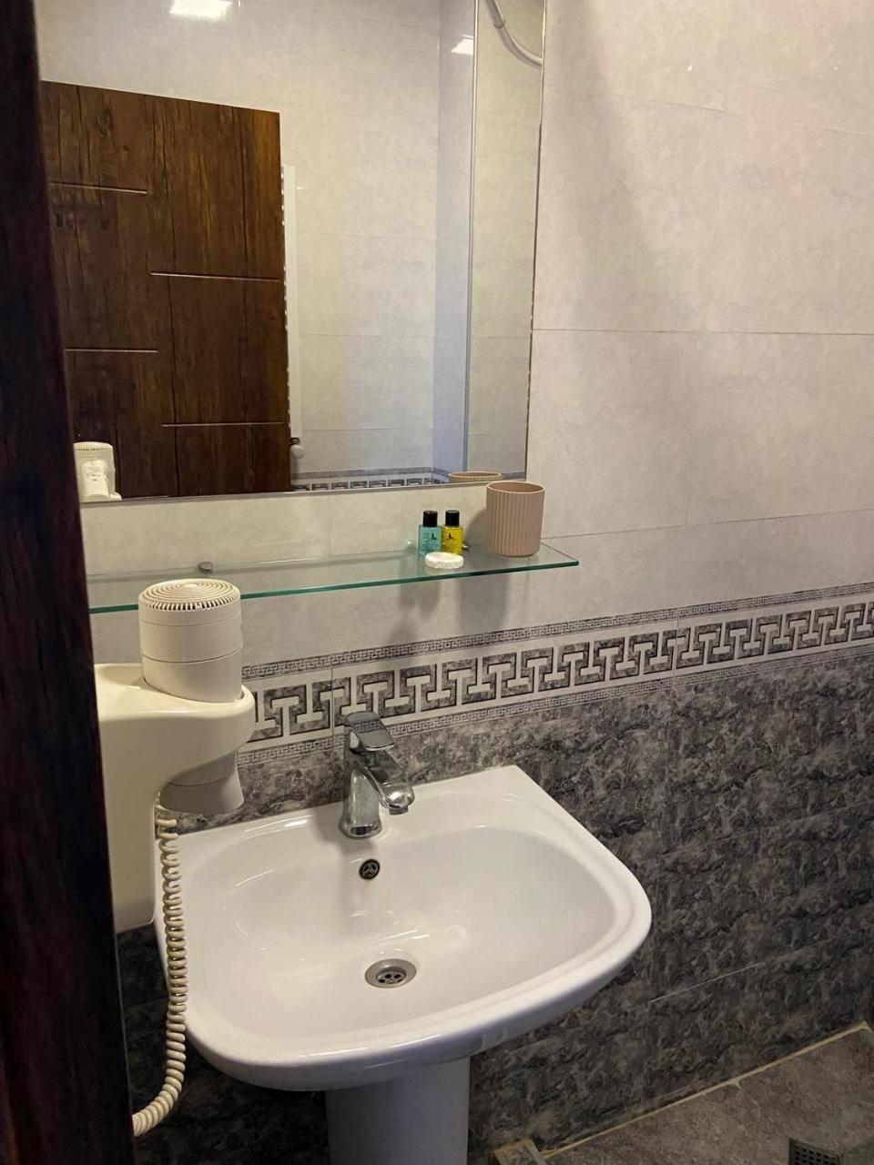 Hotel "Tbilisi Tales" In The Heart Of The Old City Екстер'єр фото