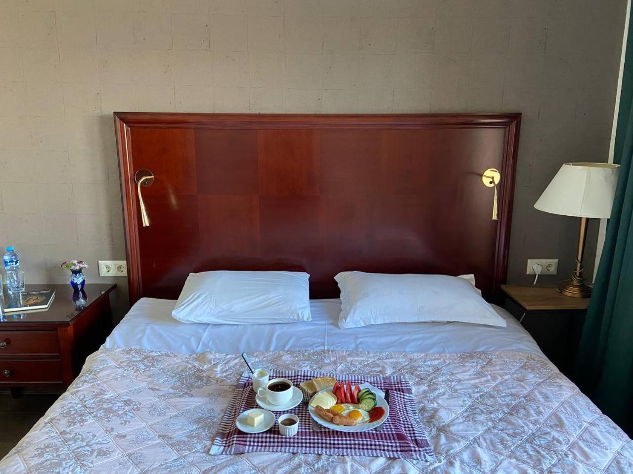 Hotel "Tbilisi Tales" In The Heart Of The Old City Екстер'єр фото